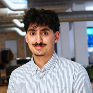 Potræt af Arian Khosravi