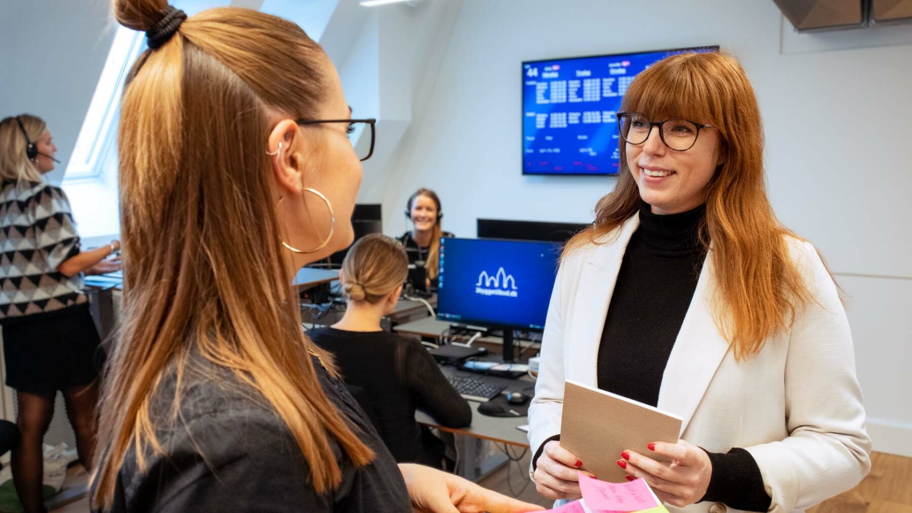 Tara og Malene fra serviceafdelingen